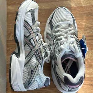 Women’s White and pink andGray Athletic Shoes